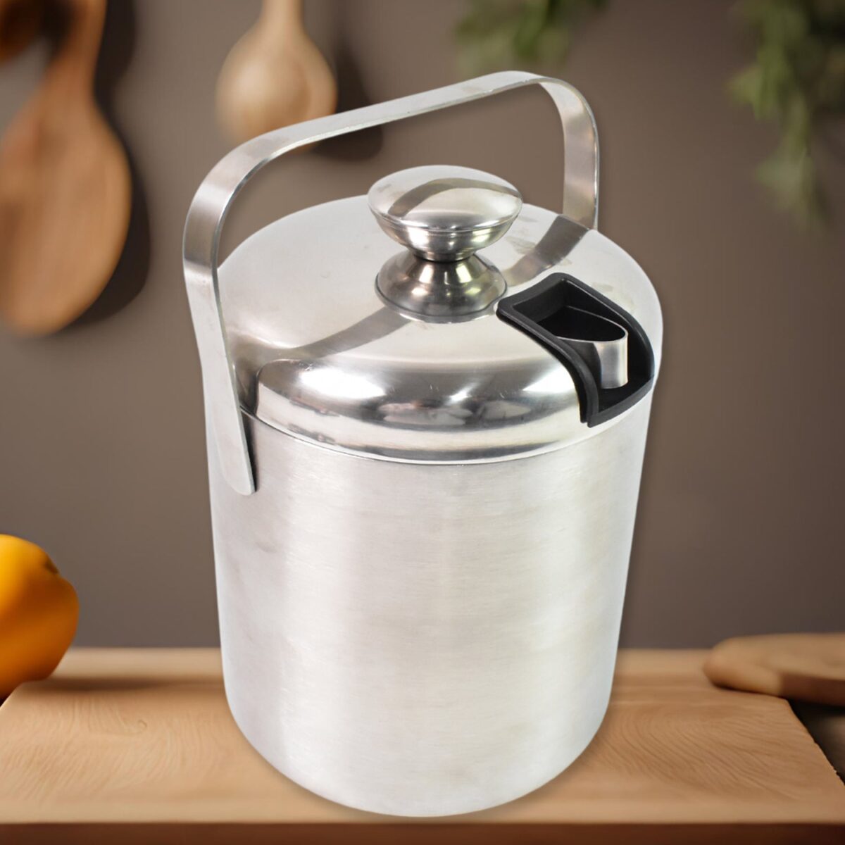 Stainless Steel Ice Buckets with Lid (1.3 Liters Approx) - Image 3