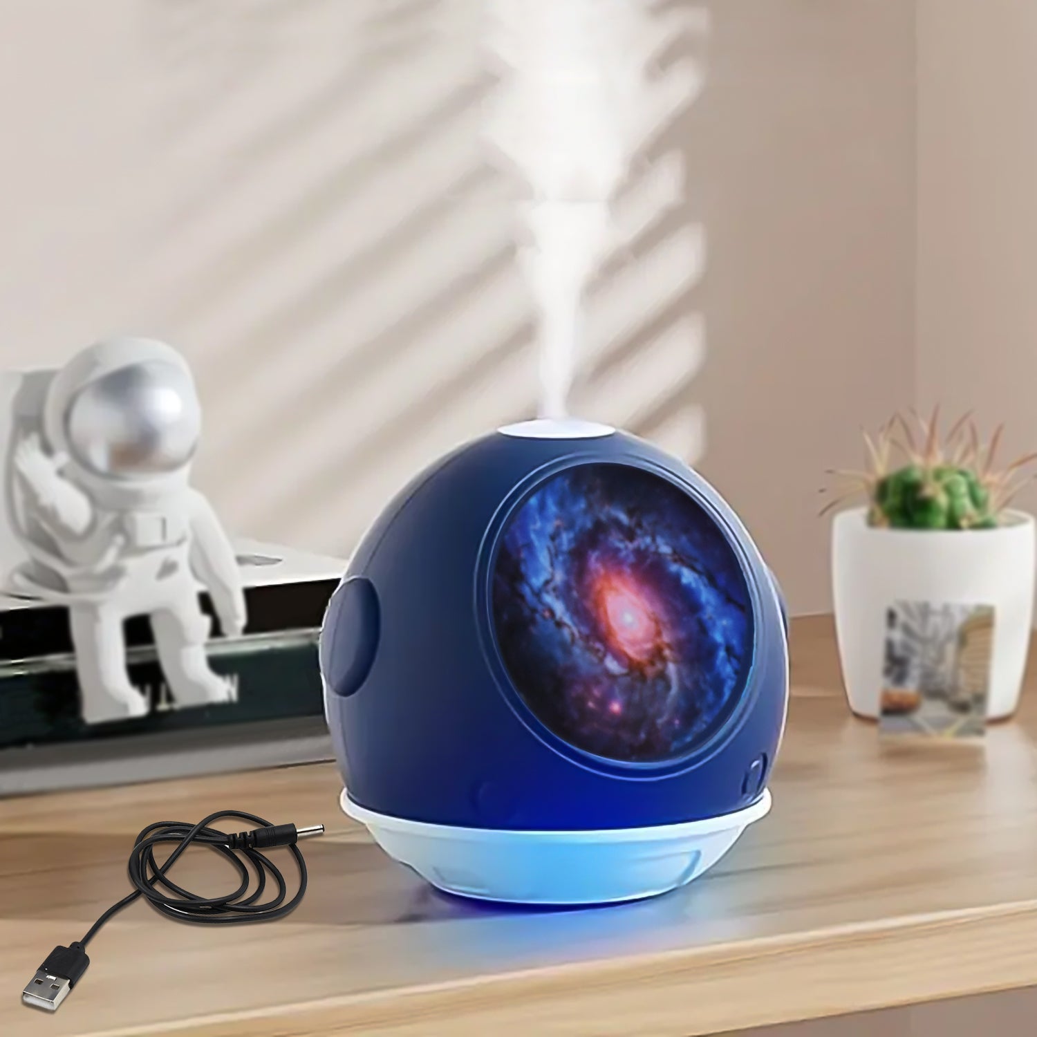 01_3708e290-419d-4bd9-ab1d-82e637f2613e.jpg Astronaut Humidifier, Ball Shape Humidifier (1 Pc / 110 ML) - Image 1