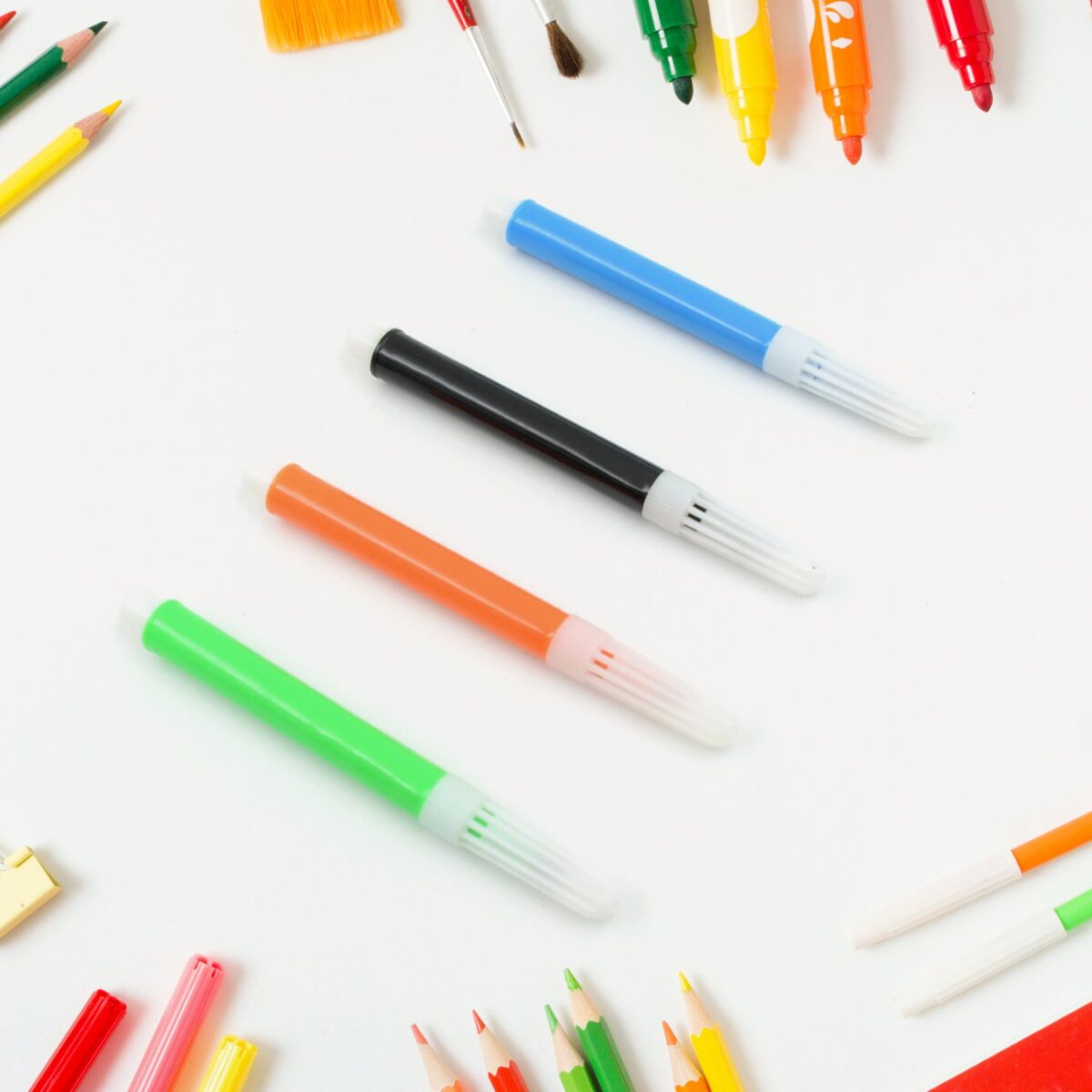 4-Piece Waterproof Marker Pen Art Set for DIY Crafts, Kids & Artists - Image 1