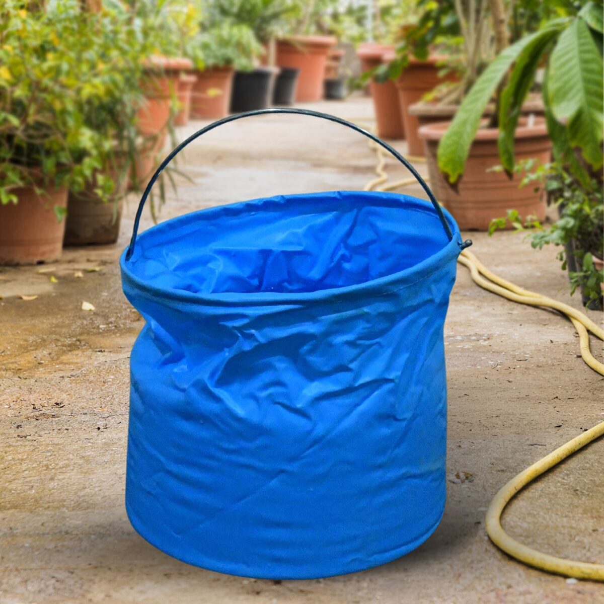 Folding Bucket, Portable, Round Bucket, Simple Bucket, With Handle, Multi-functional, For Outdoor Use, Fishing, Car Washing, Cleaning, Disaster Prevention, Portable, Lightweight, Durable (1 pc / Mix Color) - Image 1