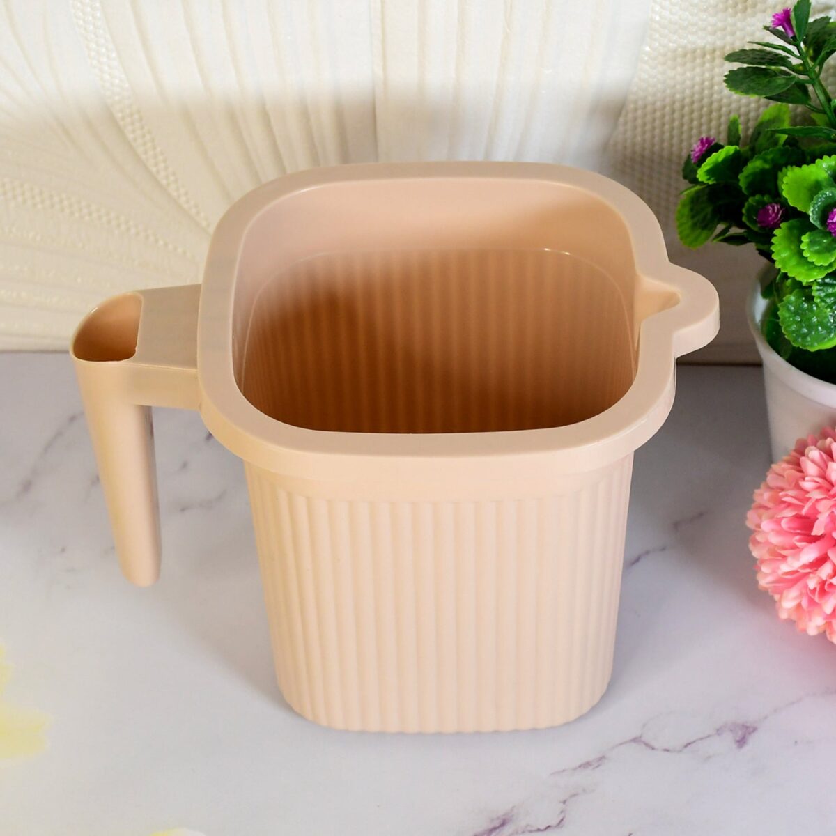 Plastic Square Bath Water Mug (1 Pc / 1000 ML / Mix Color) - Image 1