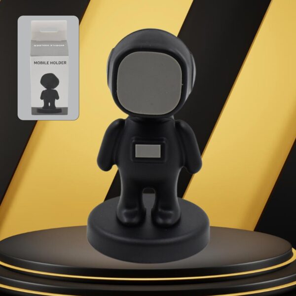 Cartoon Astronaut Magnetic Mobile Phone Holder â€“ 360Â° Rotating Car Mount (1 Pc)