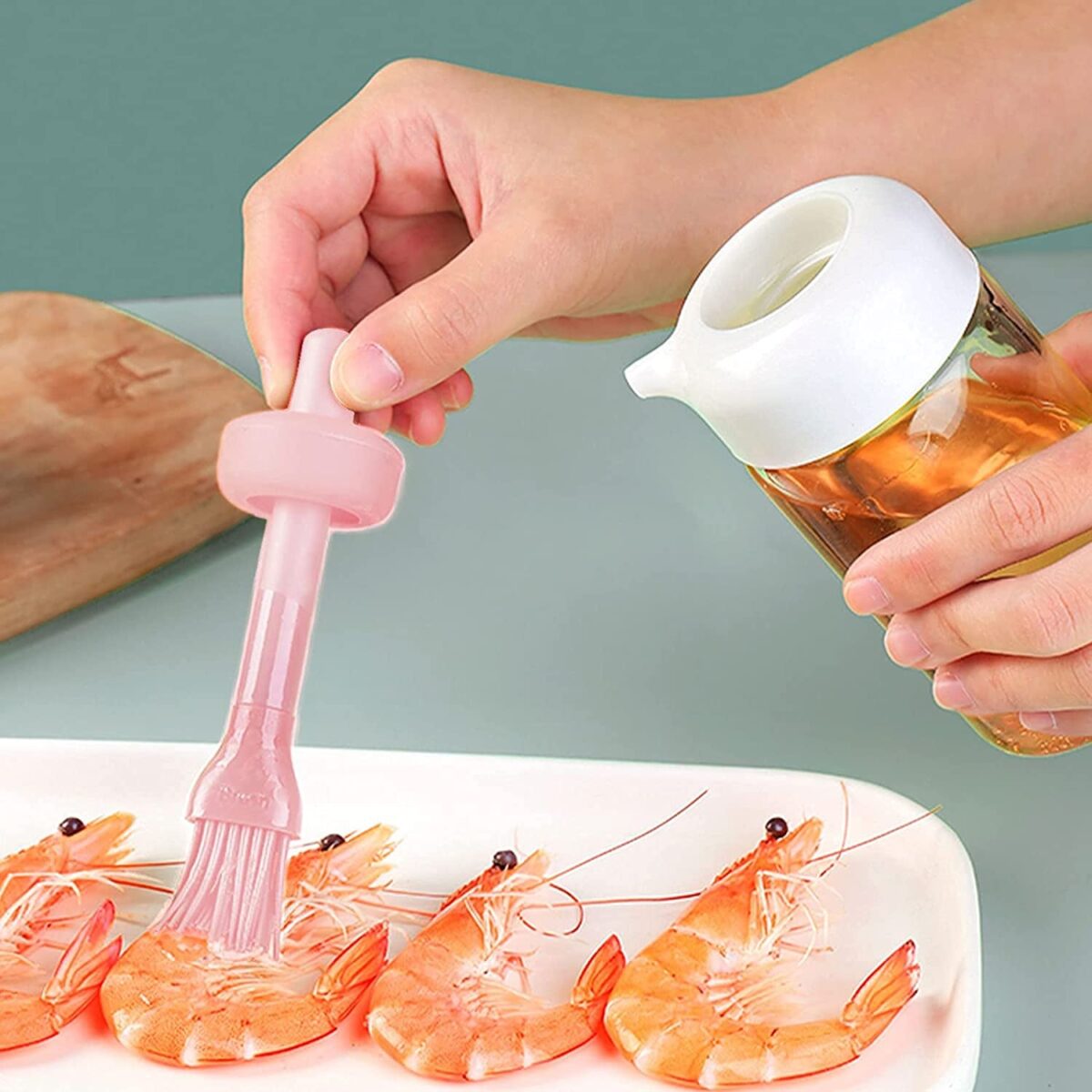 Oil Dispenser with Silicone Oil Brush (1 Pc / With Brush / 250 ML Approx) - Image 3