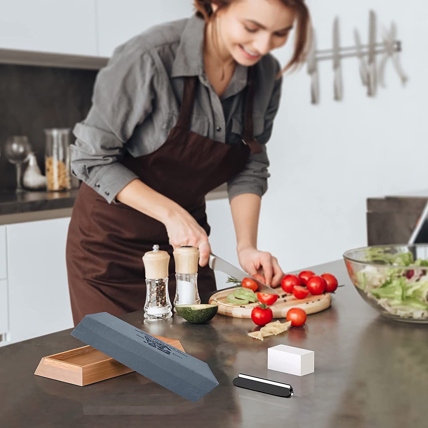 02_070225c0-00b3-4103-9056-1a5c814931f9.jpg Silicon Carbide German Combination Stone, Dual Sided Stone for Knife and Tools Sharpening with Safety Case - Image 3