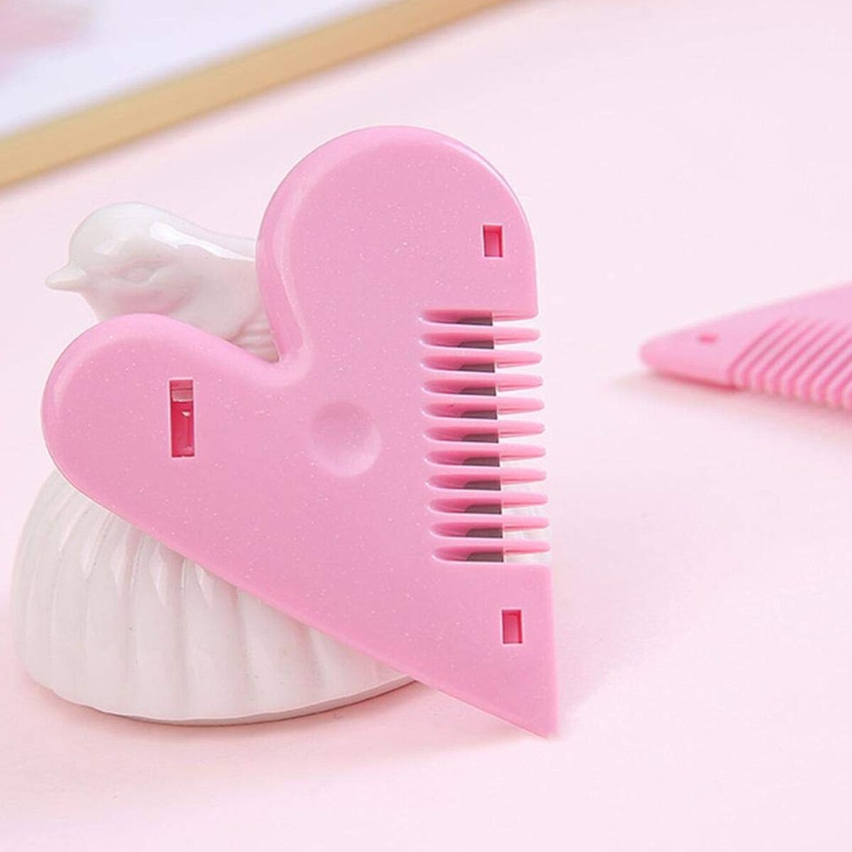 Heart Shape Plastic Hair Cutting Scissors (1 Pc / With Card Packing) - Image 1