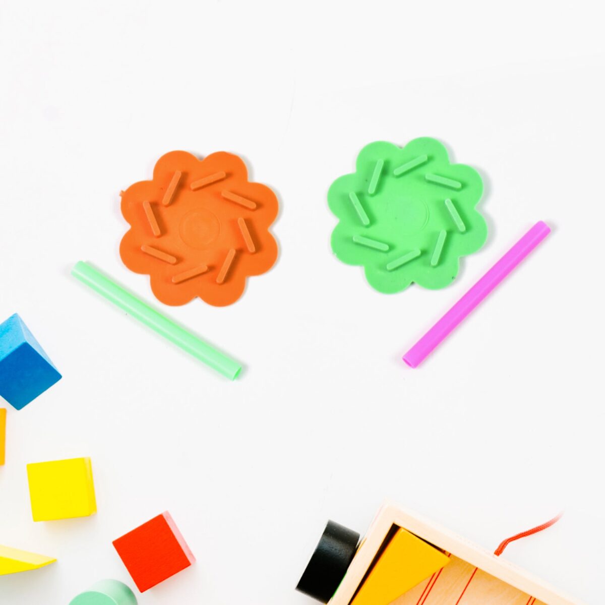 Small Magic air spinner, Plastic Promotional Spinning Toys (1 Pc) - Image 1