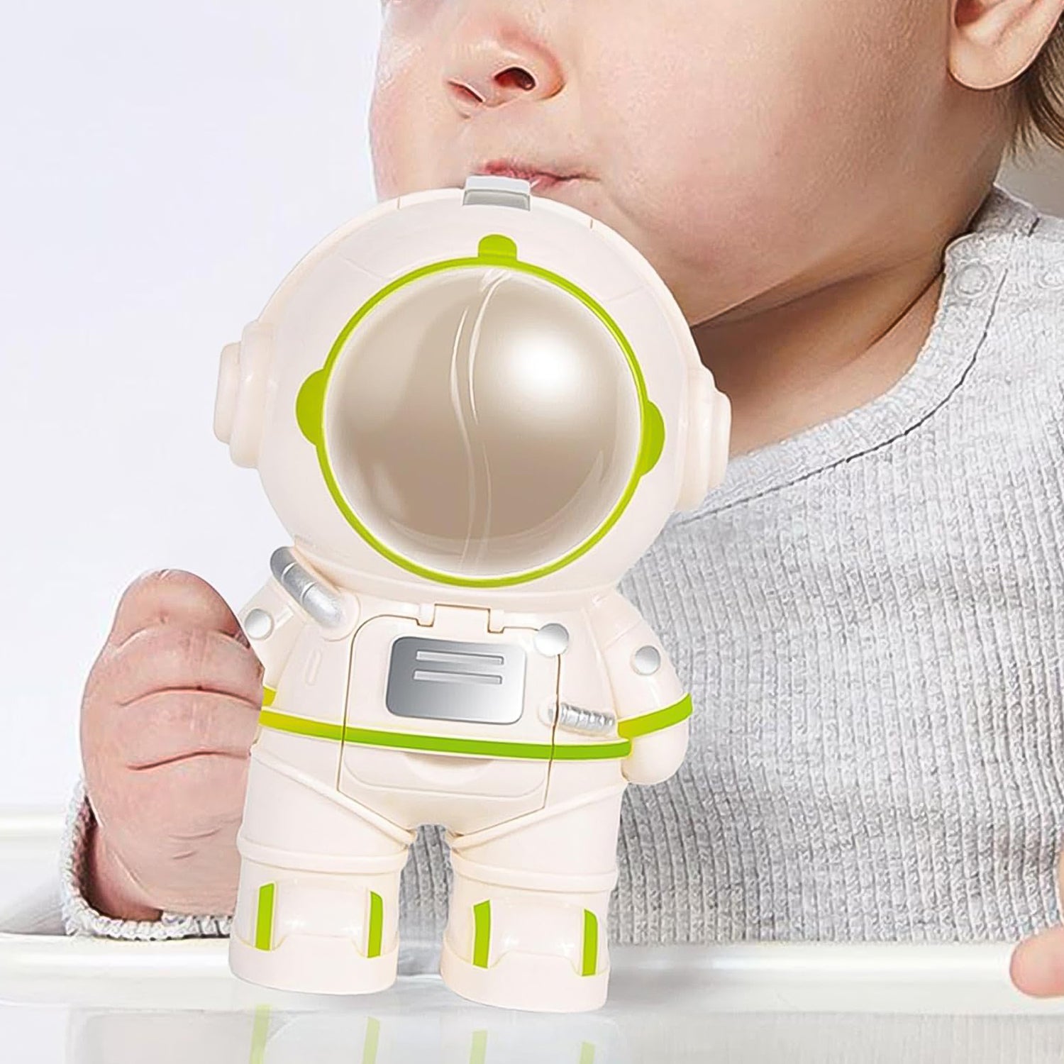 02_5d2311e4-7f1f-4138-a915-3641d0d10c31.jpg Astronaut Shape Water Dispenser Water Cup (1 Pc) - Image 5