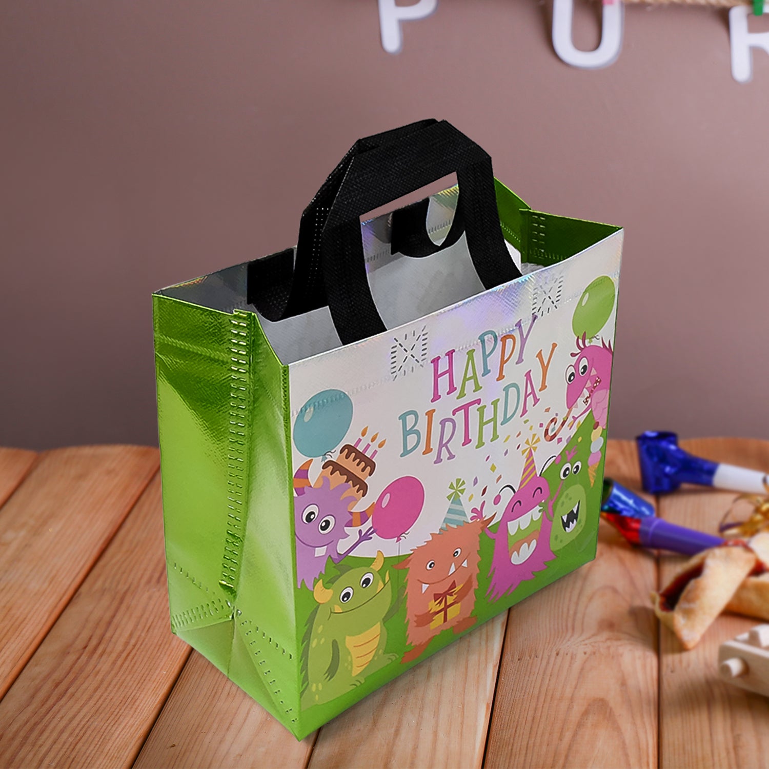 02_aeb7846f-f222-4b52-80e1-f590adf9897a.jpg Birthday Gift Bag, Reusable Party Gift Bags (1 Pc / Mix Design) - Image 4