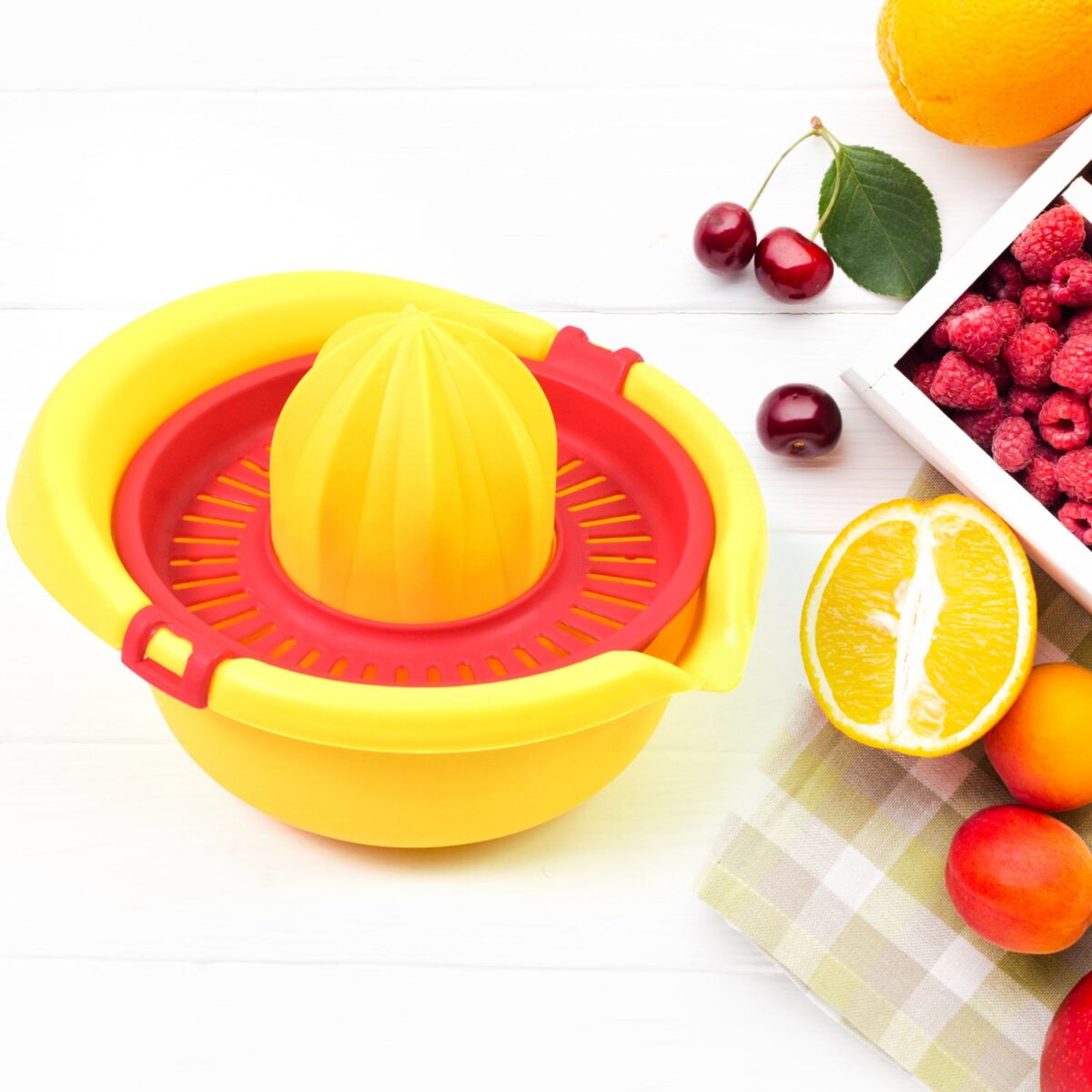 Orange Juicer Machine Hand Press (300 ML) - Image 5