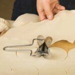 PURI CUTTER STAINLESS STEEL ROLLER MACHINE FOR BAKING TOOLS - Image 3