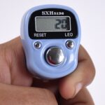 Plastic Portable Rotating Digital Finger Counter (1 Pc)