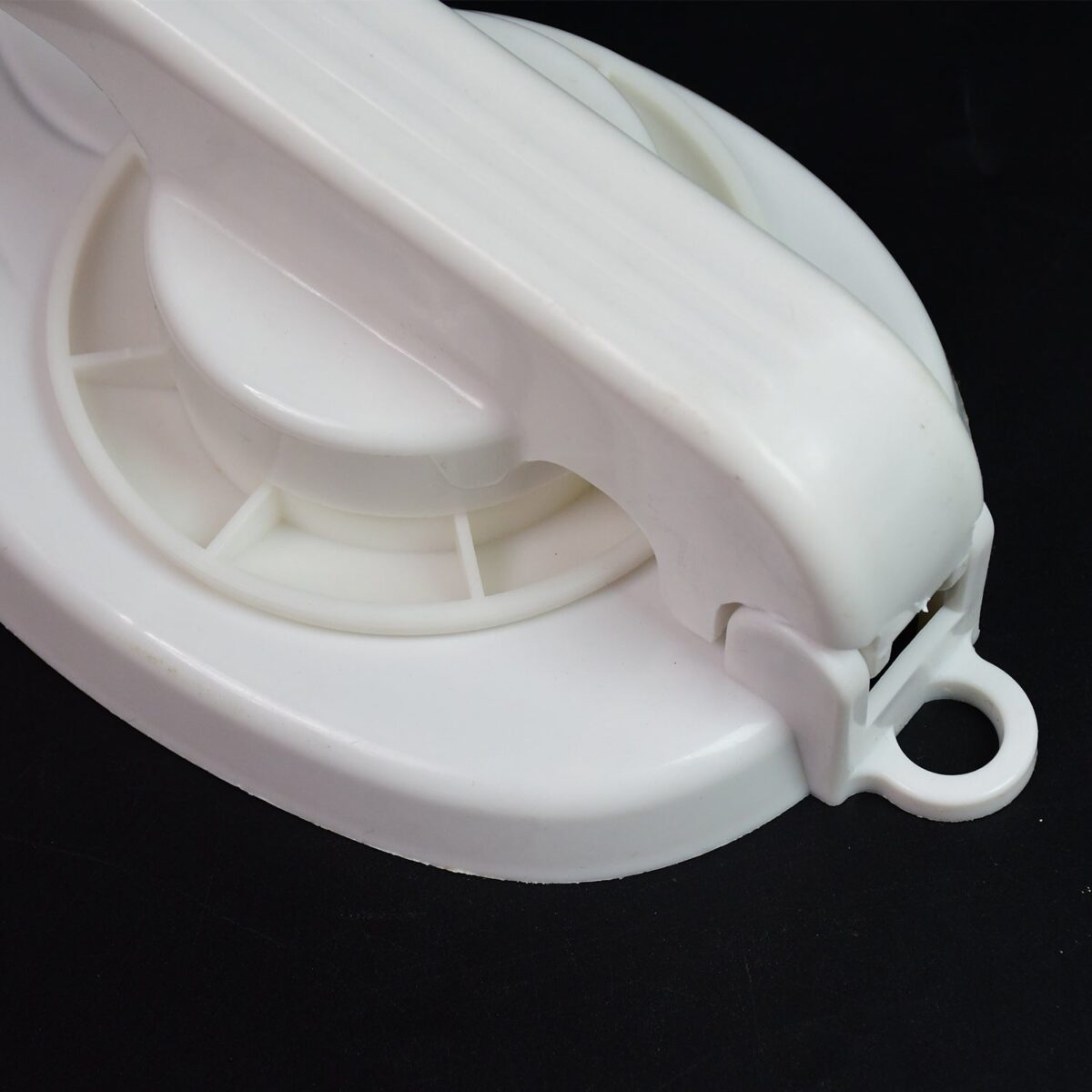 Plastic Puri Press Maker (1 Pc): Easy Chapati Roti Press (Kitchen) - Image 4