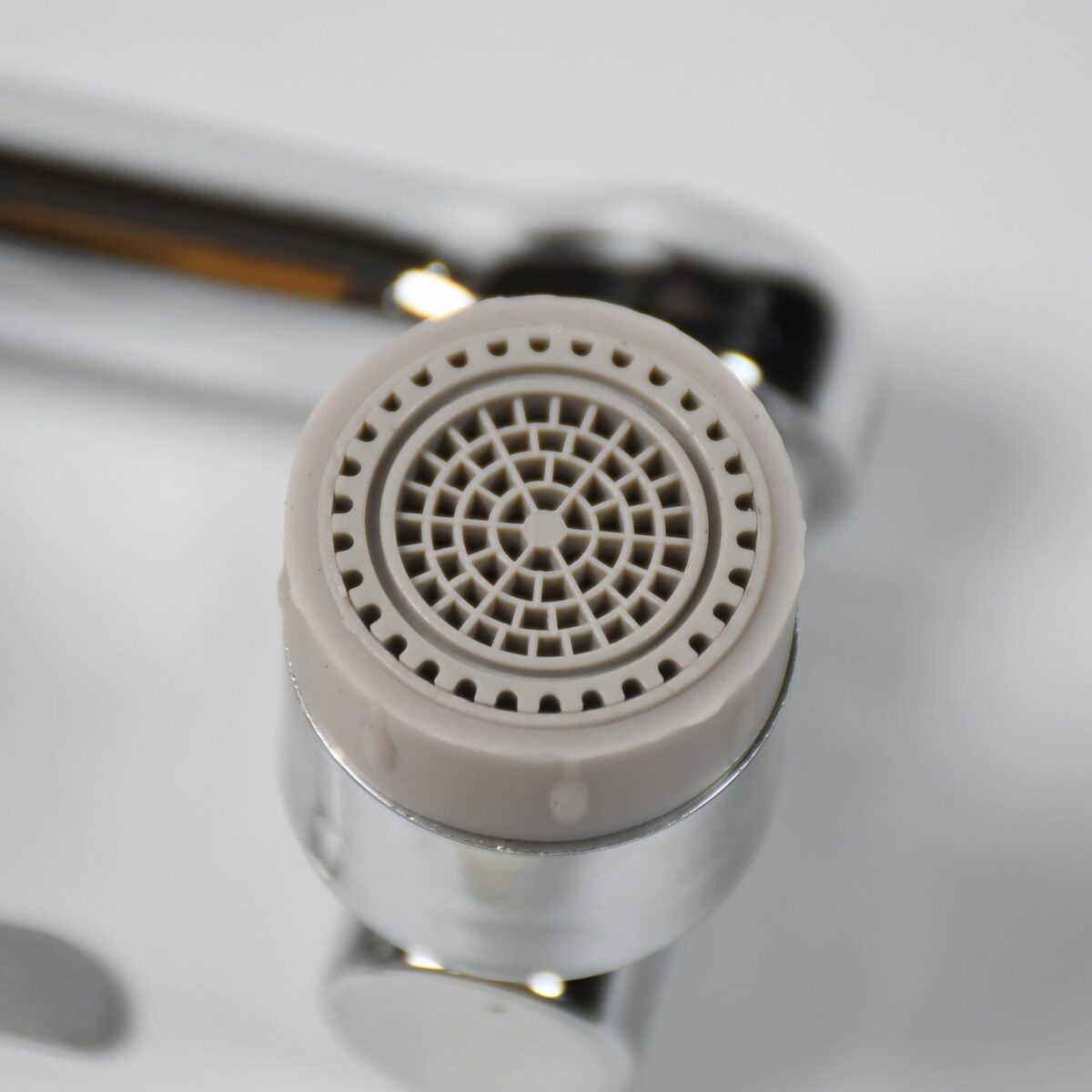 Splash Faucet Filter Ã¢â‚¬â€œ 180Ã‚Â° Rotating Sprayer, Double O-Ring, Movable Water-Saving Sink Aerator Extender (Loose) - Image 4