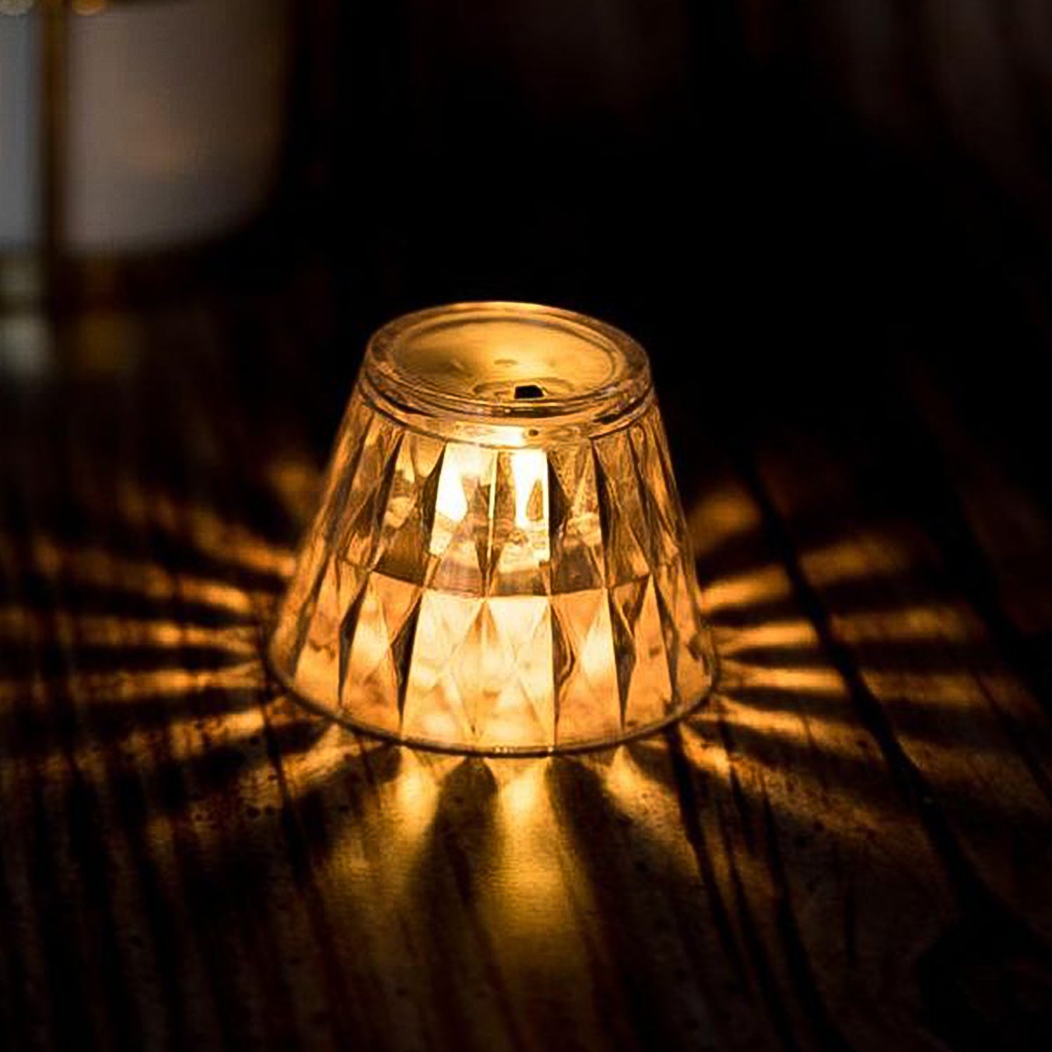 03_aa4e4805-216b-4a8c-9938-809614bb98d6.jpg Cup Shape Crystal Table Lamp (1 Pc) - Image 5