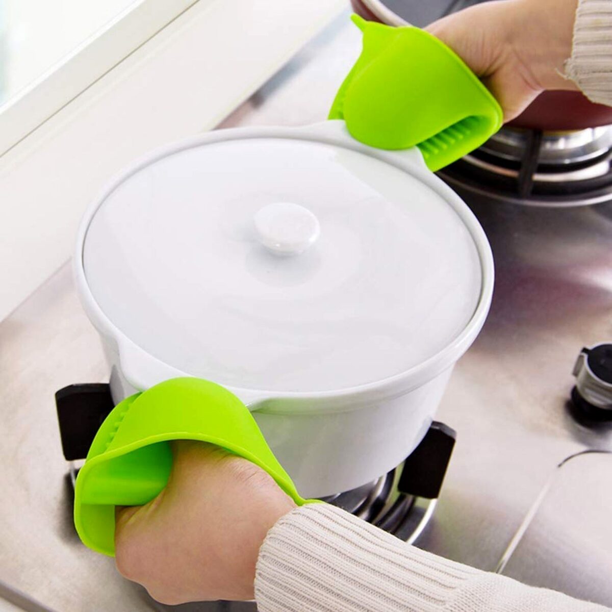 Silicone Heat Resistant Cooking Potholder for Kitchen Cooking & Baking - Image 4