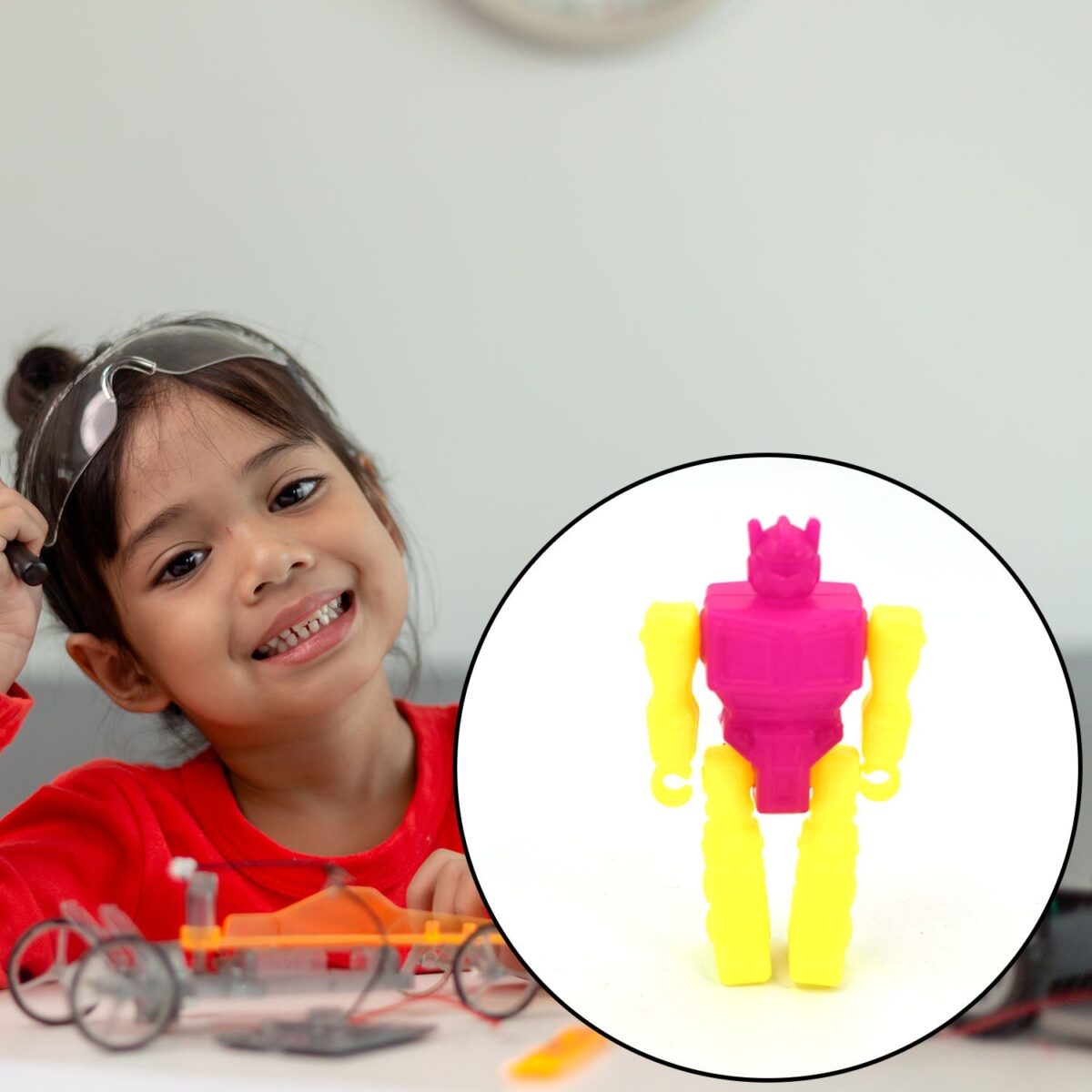 Small Robot Toy - Image 1