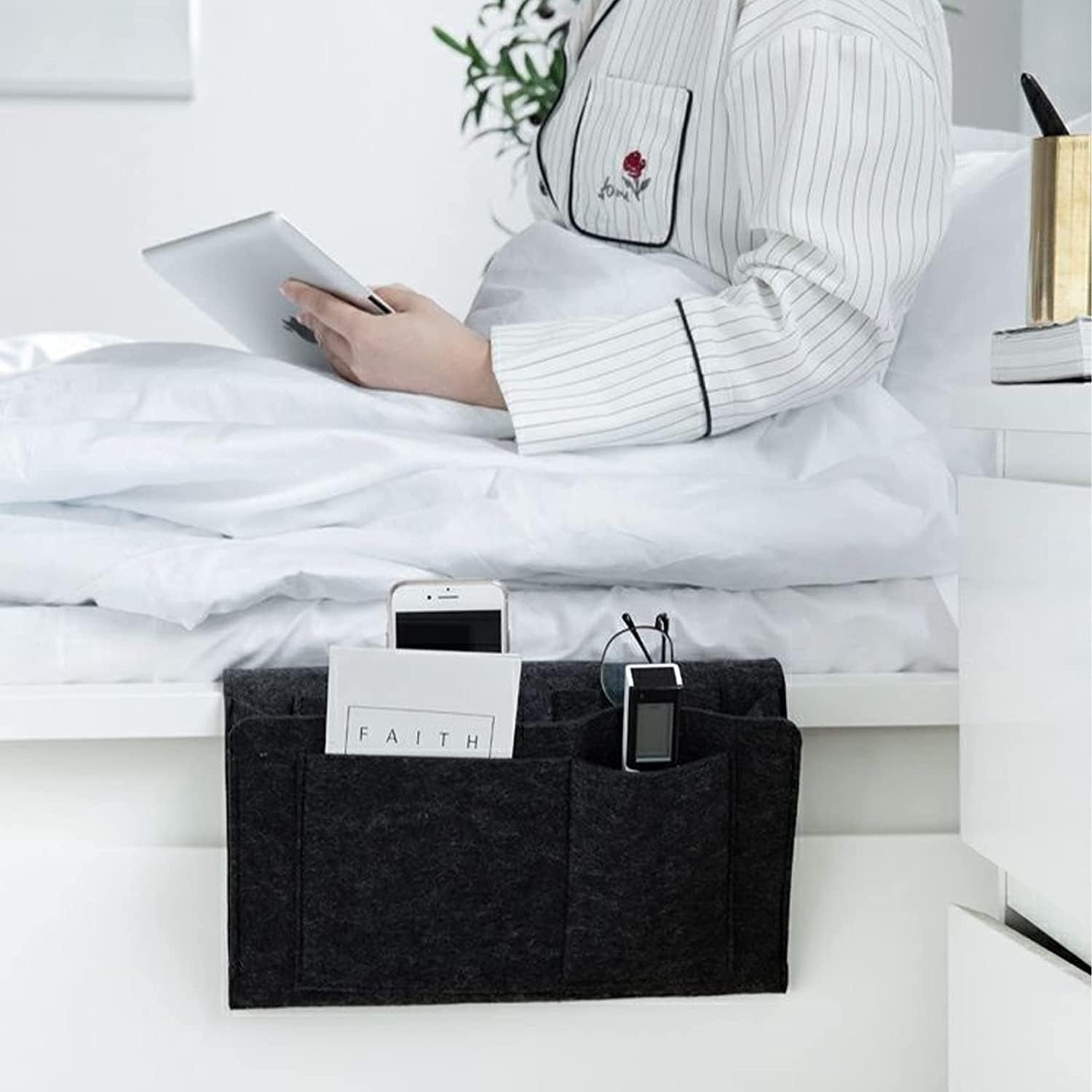 03_e810d6f5-937f-47fd-a408-9b99f04555f9.jpg Flat Bedside Caddy, Bed Side Pocket Storage Organizer Bag with 5 Pockets (1 Pc) - Image 3
