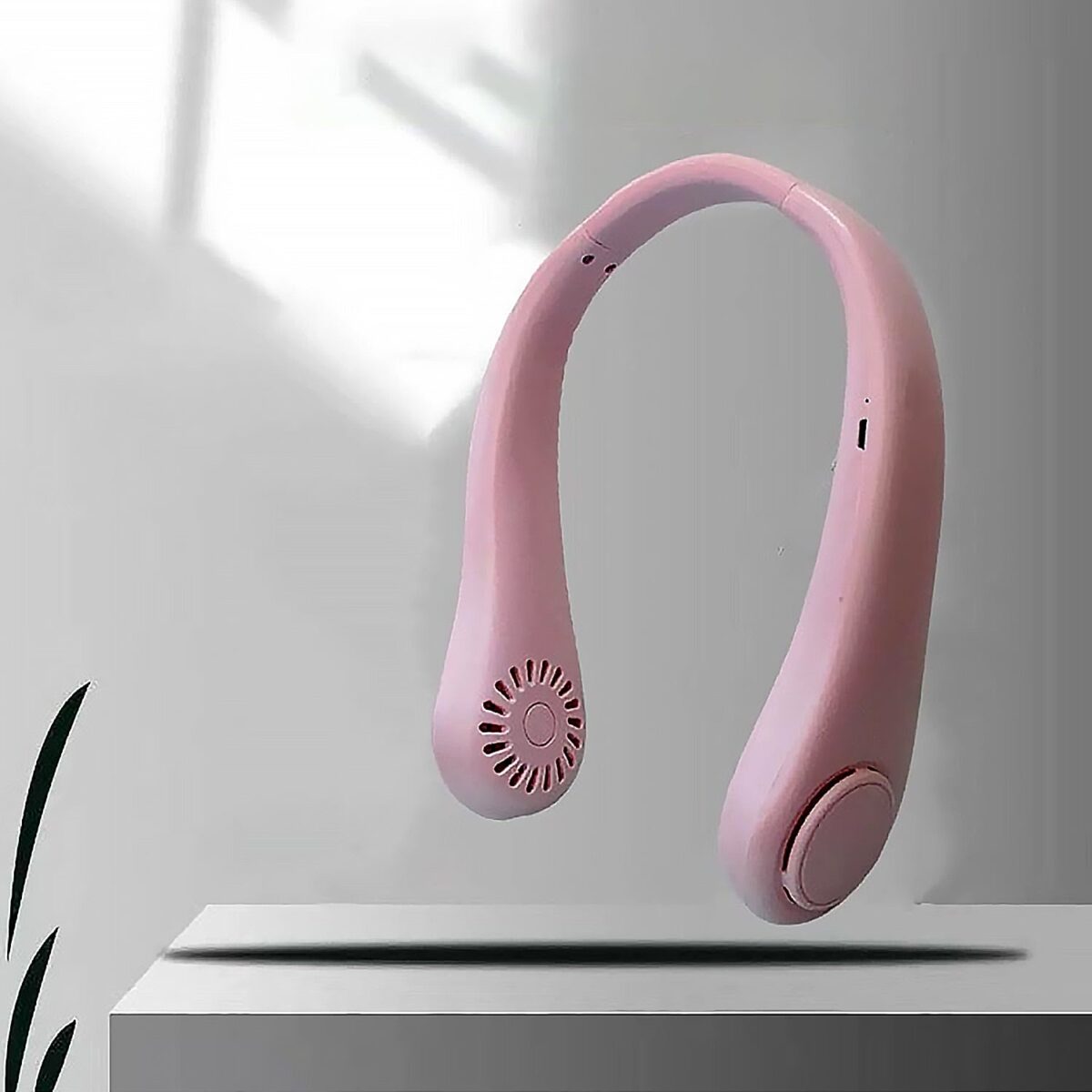 Portable Neck Fan: Holiday Hands Free Bladeless Neck Fan, 360Ã‚Â° Cooling Hanging Fan, USB Rechargeable Personal Neck Fan, Wearable Neck Fan Suitable for Traveling - Image 4