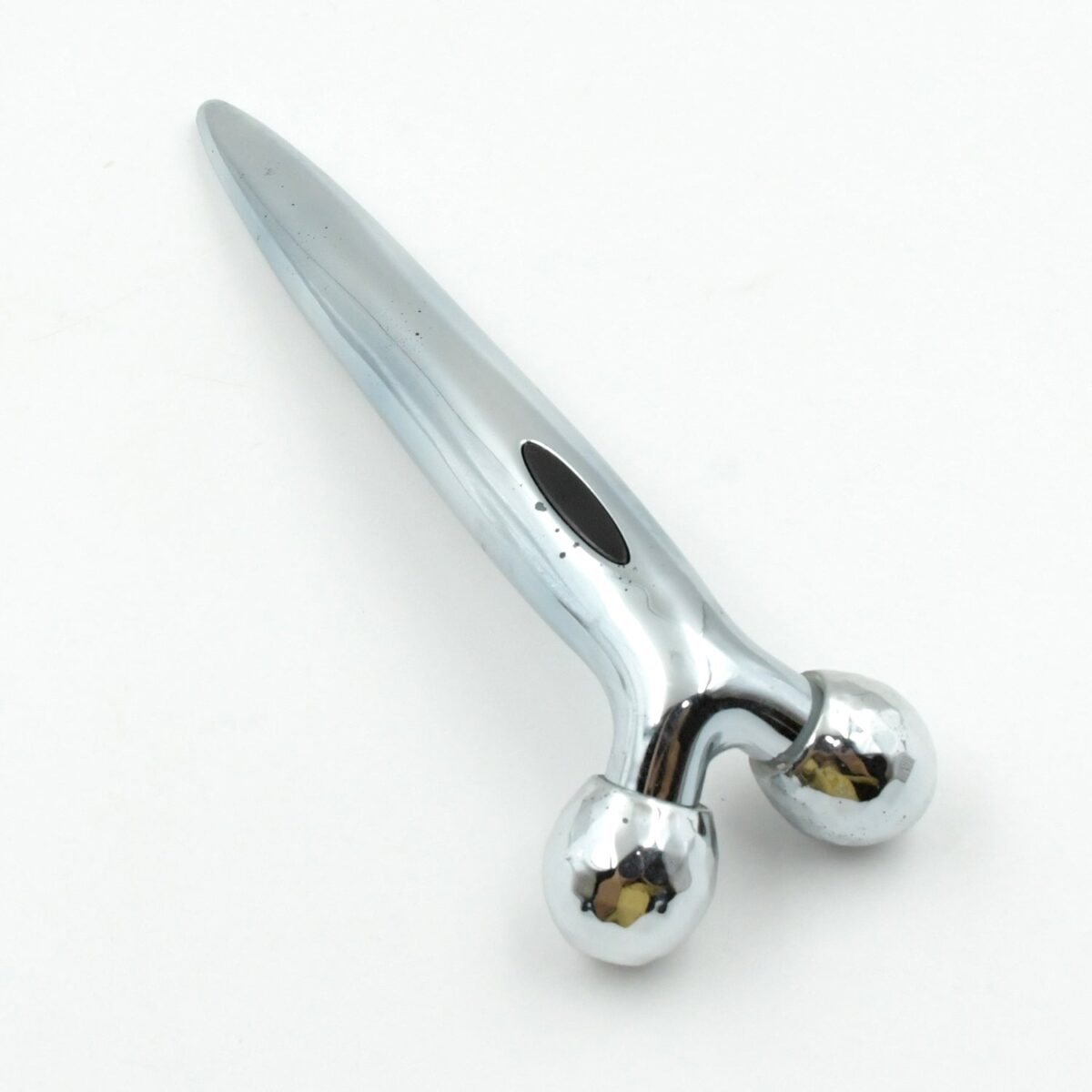 360 Degree Facial Roller, designed for face lifting and skin tightening, improves blood circulation and reduces puffiness. - Image 5