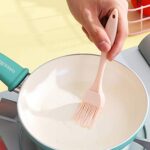 Silicone Kitchen Oil Spatula Brush with Handle Pastry / Cake Brush (17 cm / 1 Pc) - Image 6