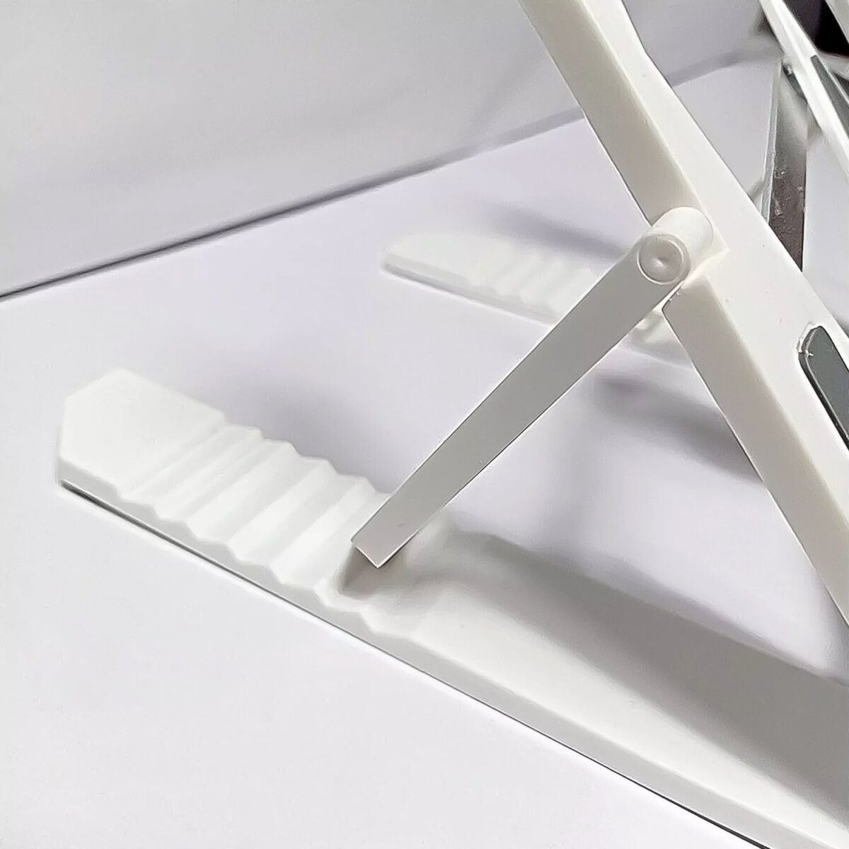 Multi-Position Adjustable Tablet / mobile Phone / bracket Holder (1 Pc) - Image 3