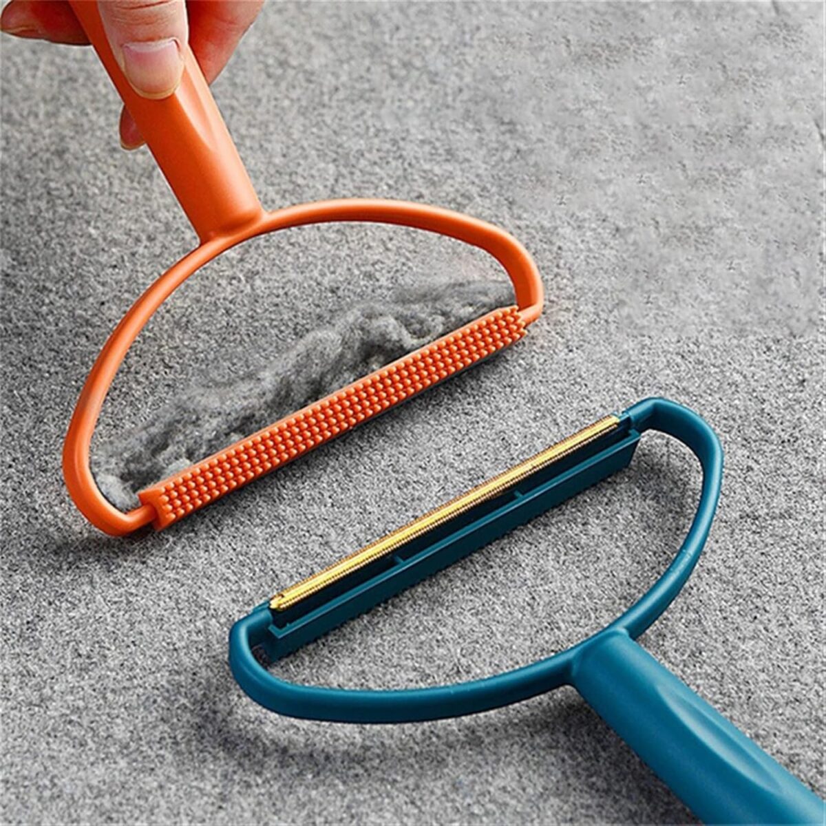 2-in-1 Portable Lint Remover Ã¢â‚¬â€œ Long-Handle Brush & Sticky Roller for Clothes, Furniture & Carpets (1 Pc) - Image 7