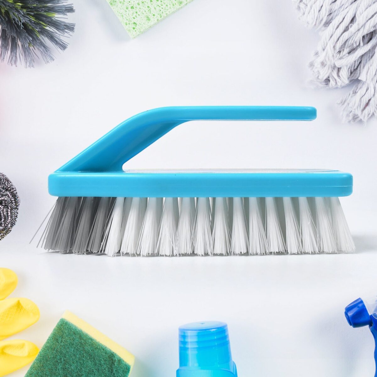 Multipurpose Cleaning Brush for Clothes and Floors - Image 1