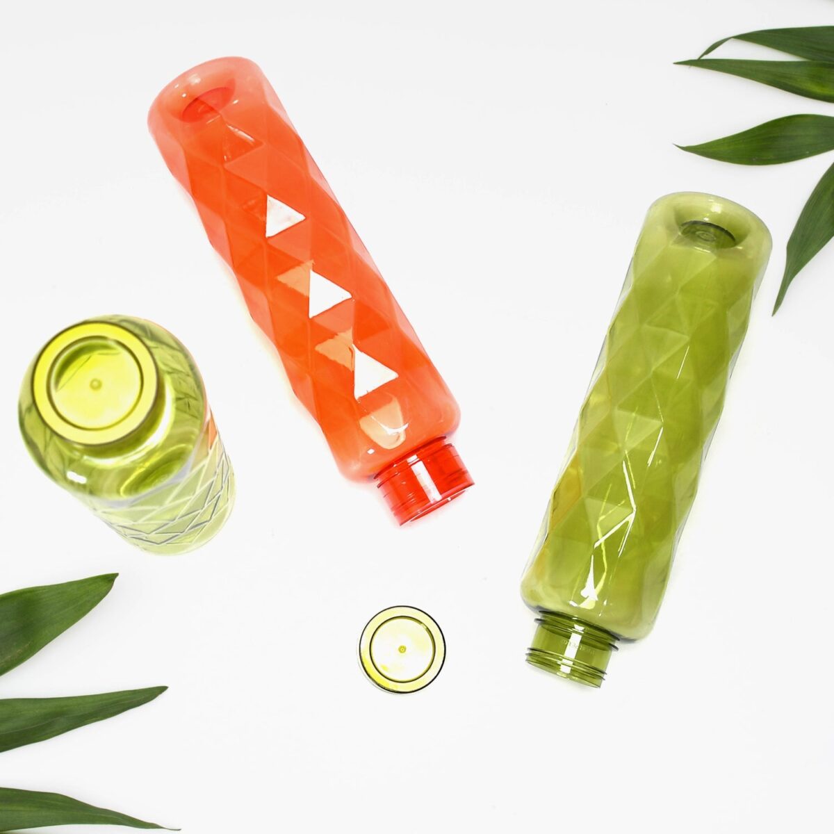 3Pc Set Diamond Cut Bottle Used for storing water and beverages purposes for people. - Image 3