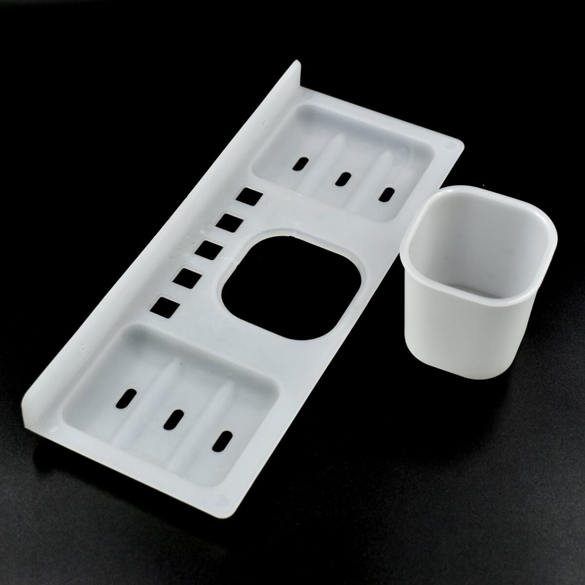 4 in 1 Plastic Soap Dish and plastic soap dish tray used in bathroom and kitchen purposes. - Image 3