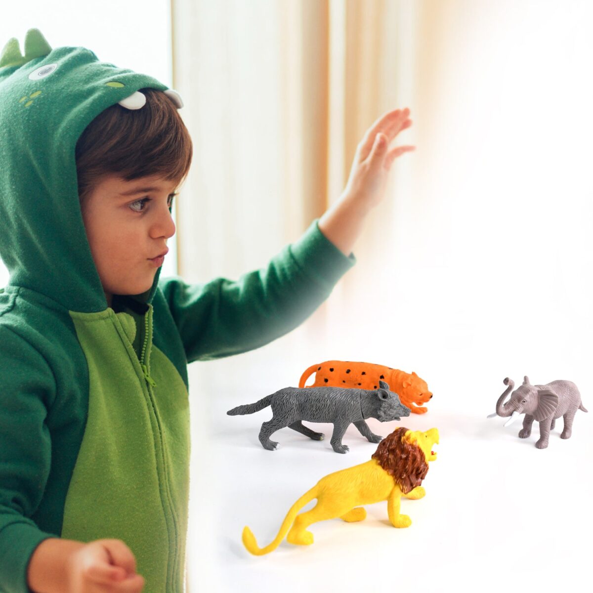 TTG Small Wild Animal Toy Set for Kids (Pack of 4 Animals) - Image 4