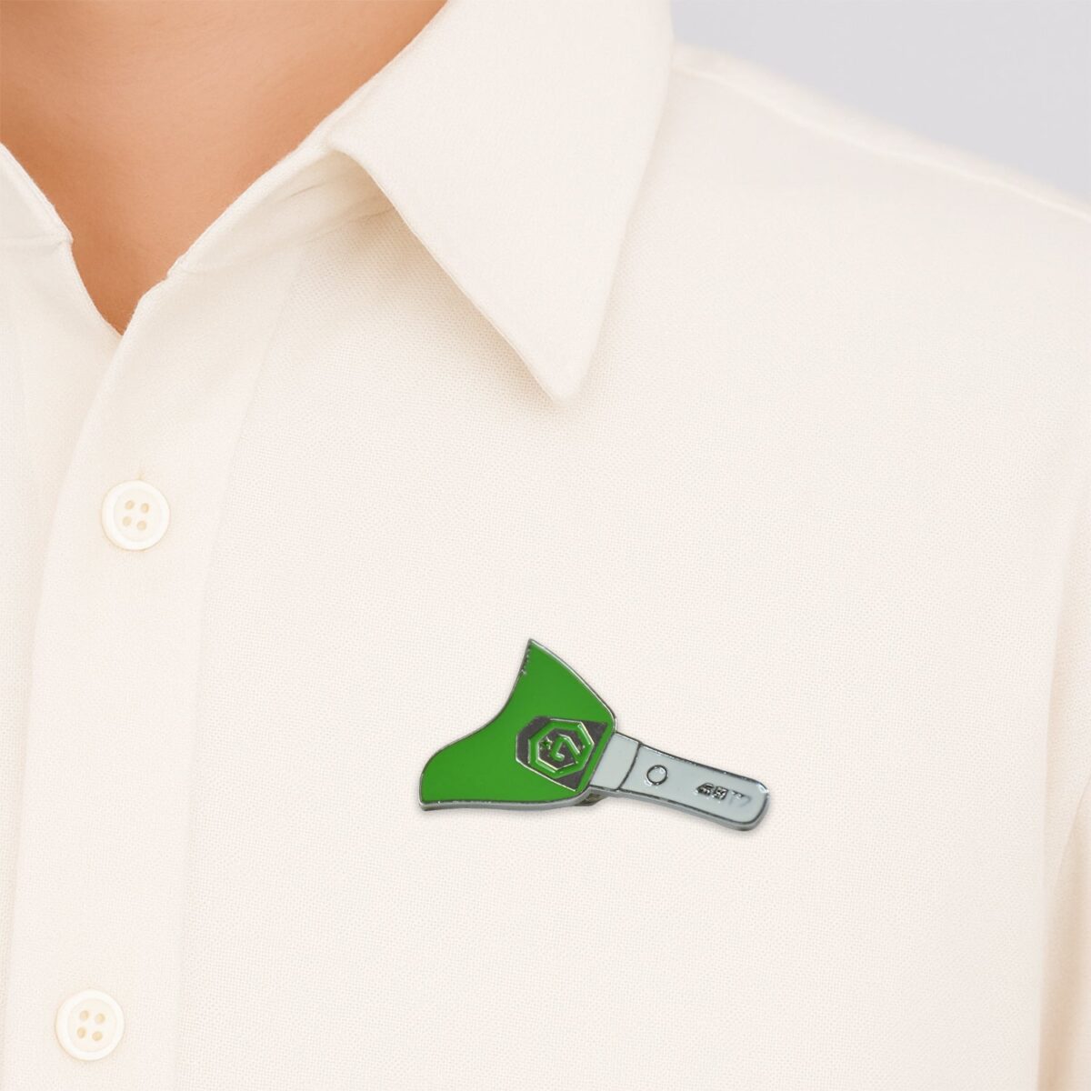 Stylish Metal Badge Pin Ã¢â‚¬â€œ Single Piece (Random Design) - Image 6