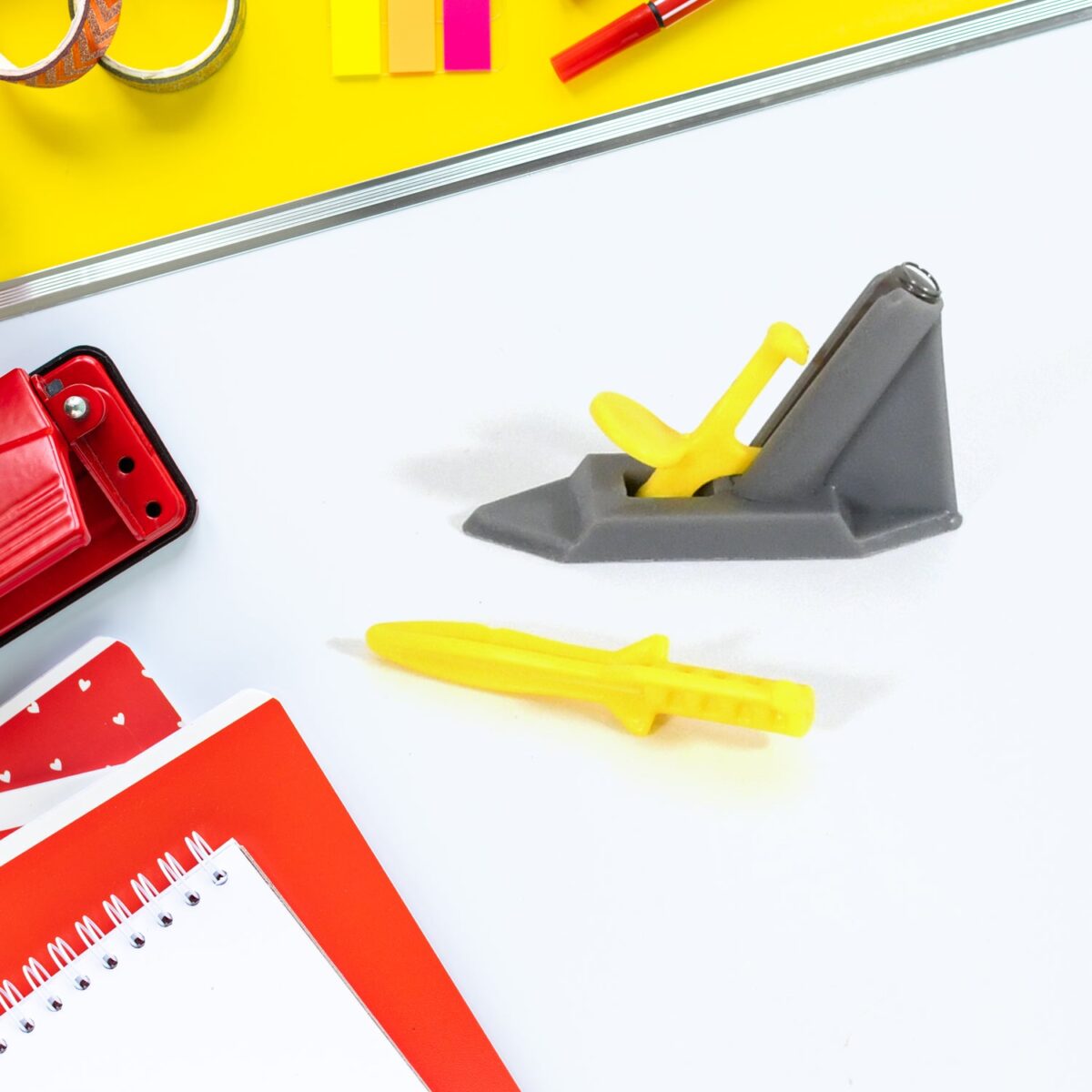 Junior Rocket Launcher Military Theme | Plastic Bullet Toy for Outdoor / Indoor Play - Image 1