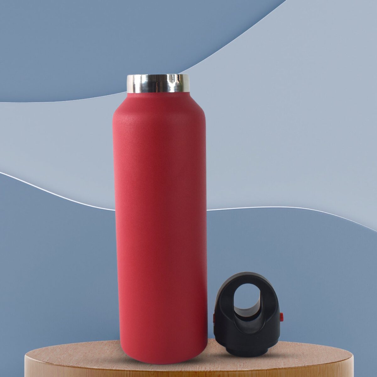 Vacuum Insulated Stainless Steel Water Bottle (630 ML) - Image 6
