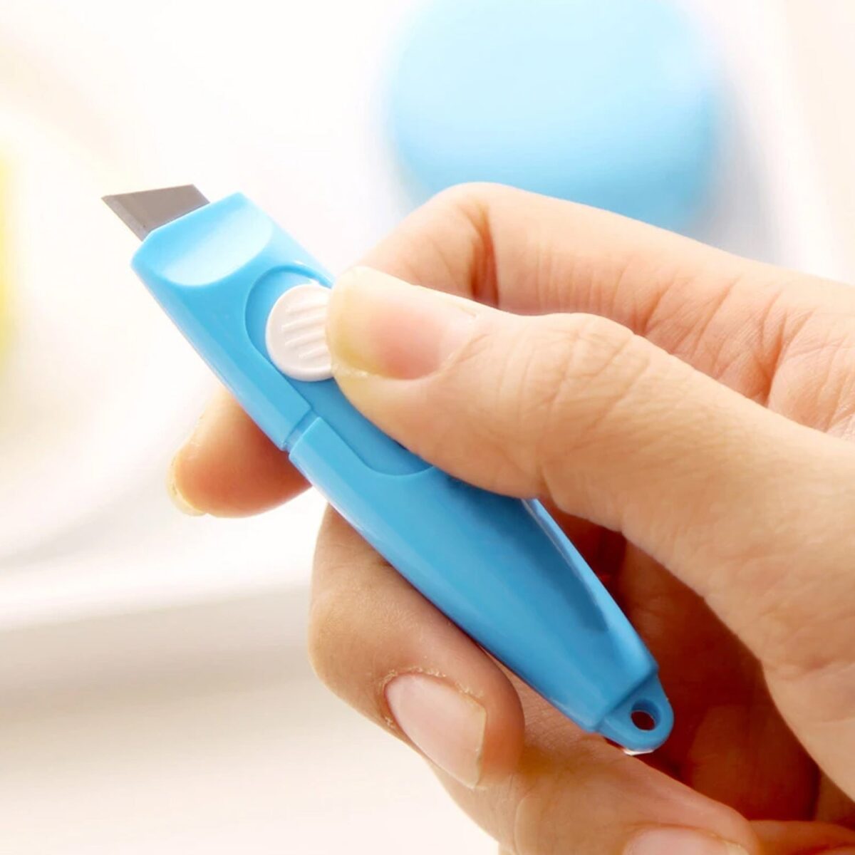 Whistle Shaped Cute Utility Knives Keychain, Portable Mail Opener (2 Pcs Set) - Image 3