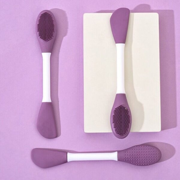 Double-Headed Silicone Mask Brush â€“ Facial Cleansing & Mask Application Tool (1 Pc)