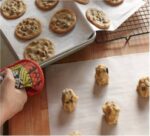Non Stick Microwave & Oven Proof Baking Paper - Image 5