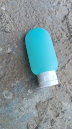 Small Plastic Travel Bottle Set, Travel Shampoo and Conditioner Bottles (1 Pc / 60 ML Approx / Mix Color) - Image 8