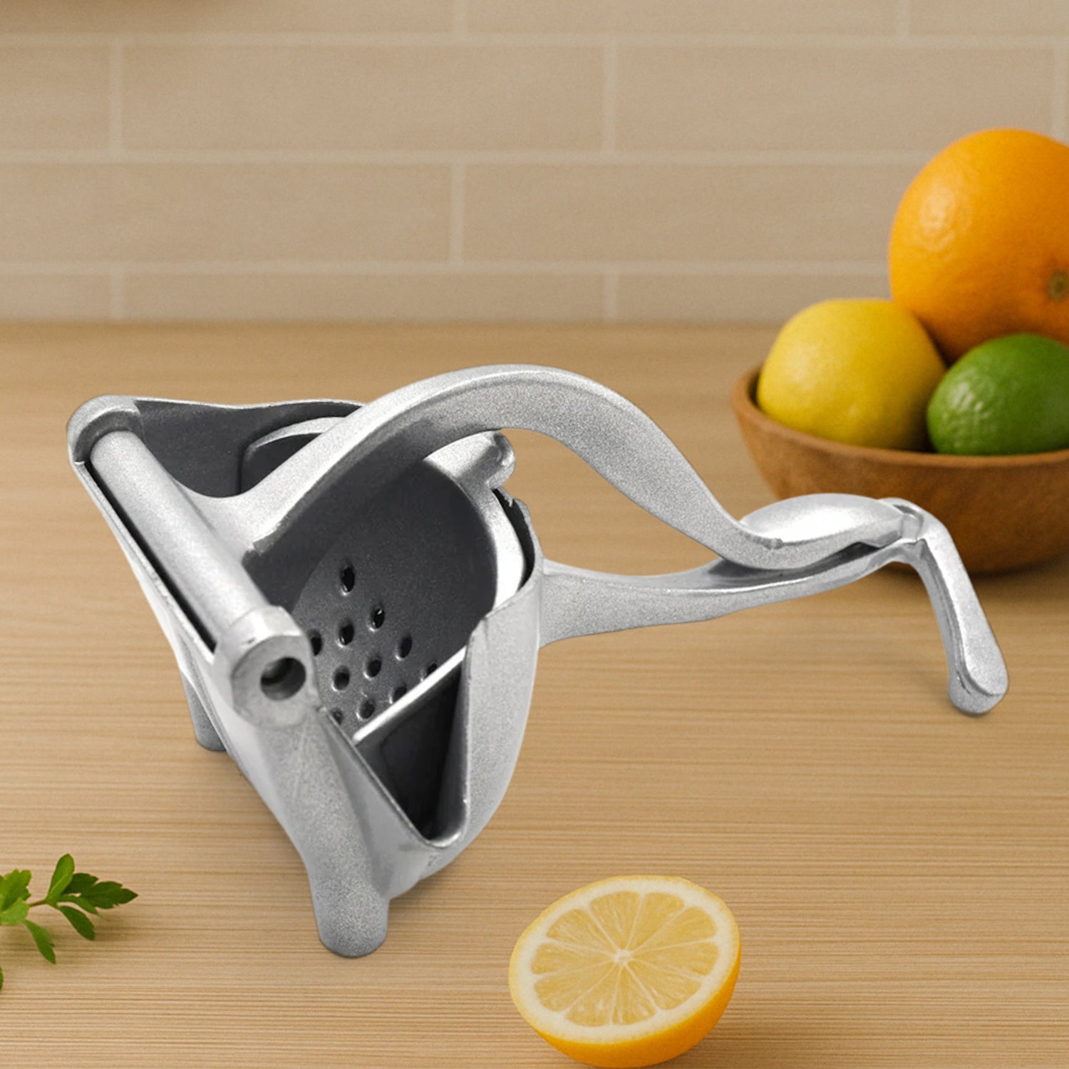 2127_bb_hand_press_juicer.jpg MANUAL ALUMINIUM METAL FRUIT PRESS JUICER  ( BROWN BOX ) - Image 1