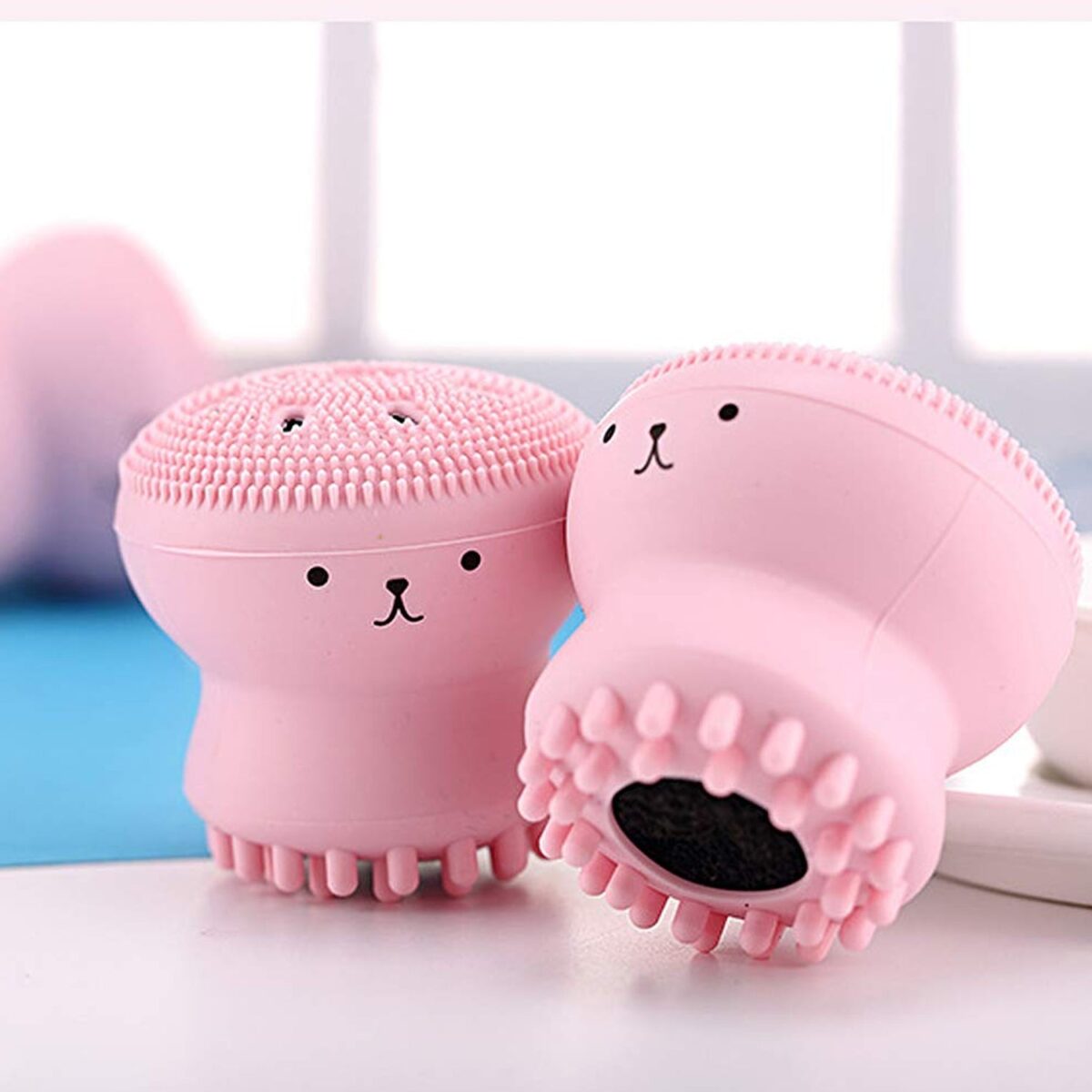 Facial Cleansing Brushes, Cute Octopus Shape Silicone Face Scrubber Massager Skincare Tool (1PC) - Image 1
