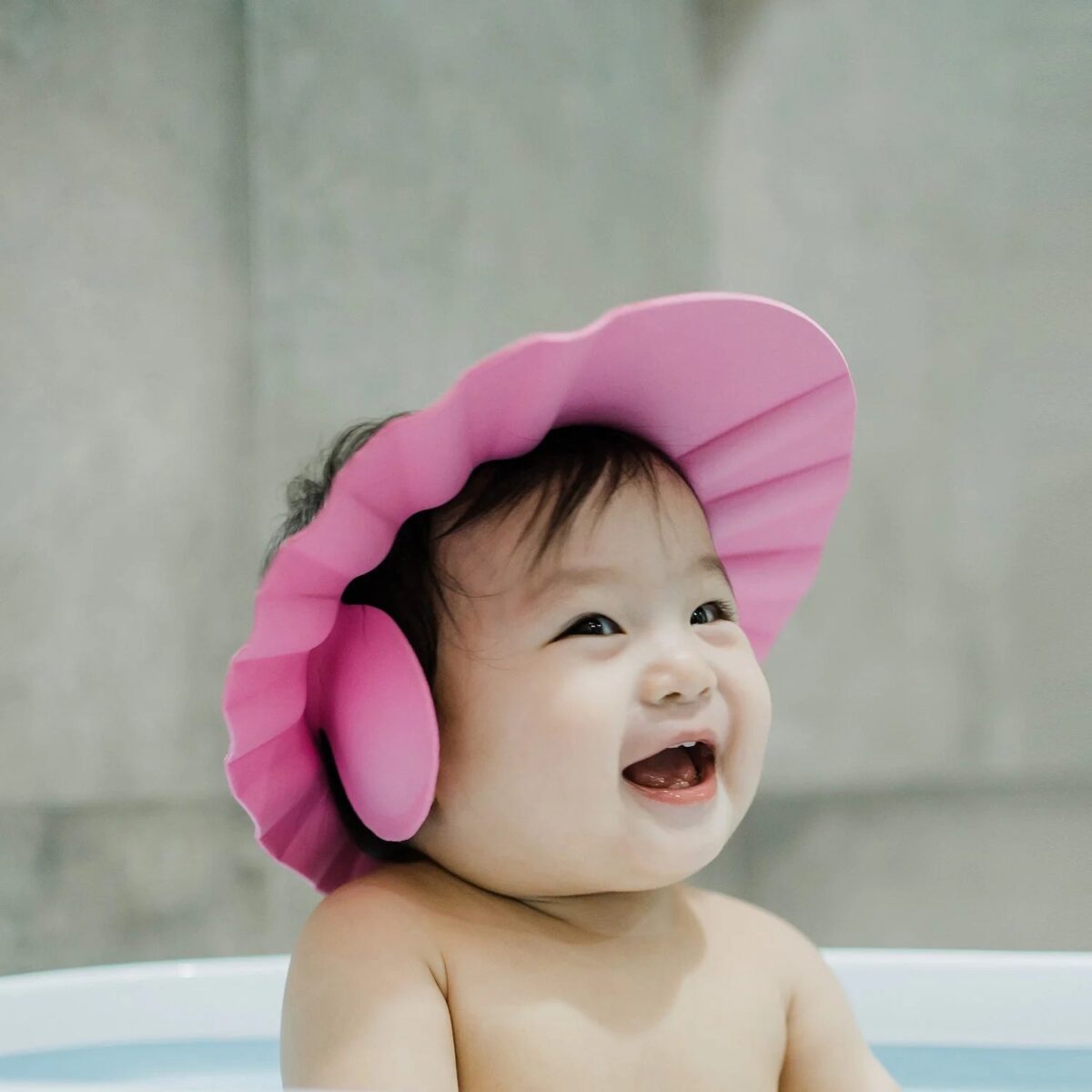 Adjustable Soft Baby Bath Cap Ã¢â‚¬â€œ Protects Hair, Eyes & Ears - Image 4
