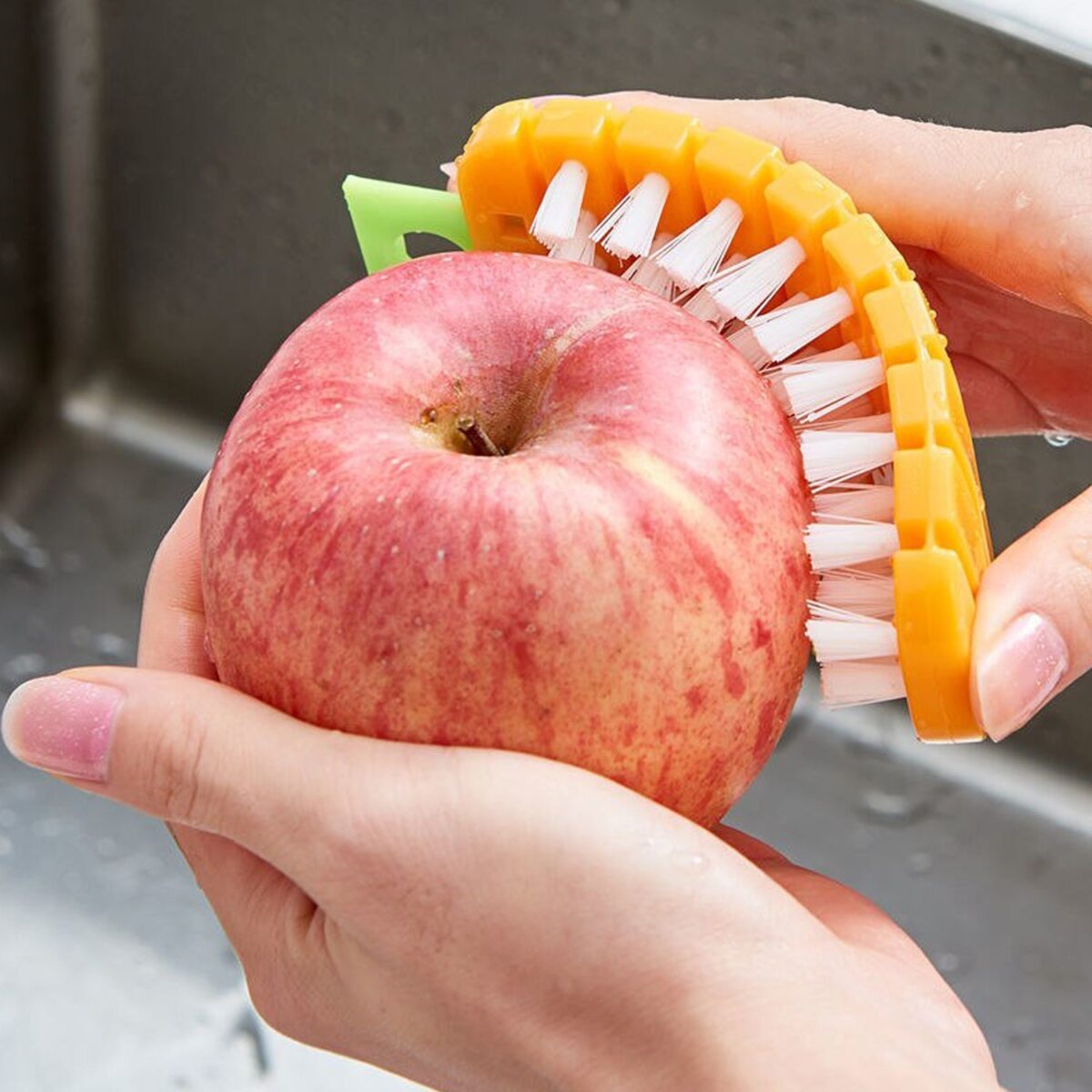 Carrot-Shaped Non-Toxic Vegetable Scrubbing Brush for Fruits & Veggies - Image 10