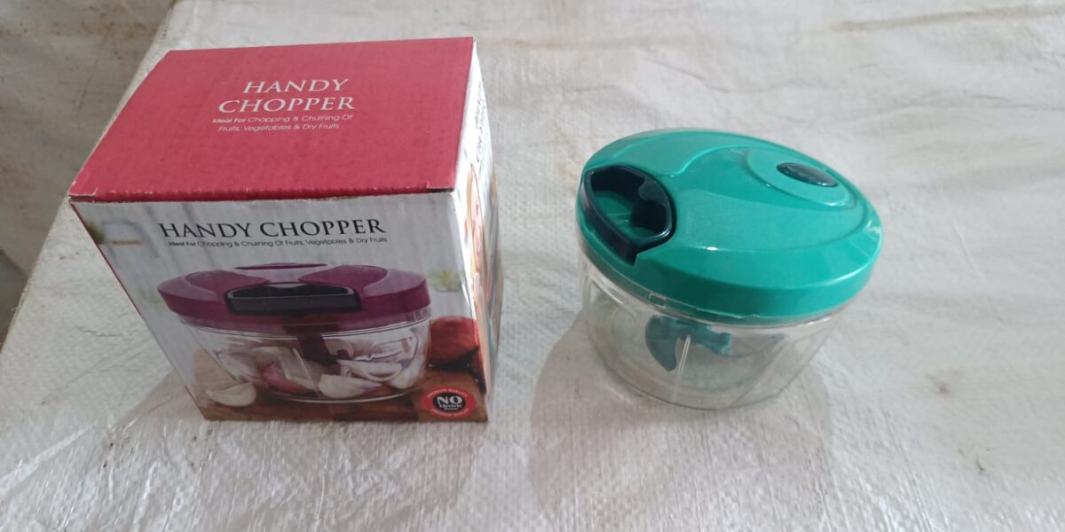 Handy Mini Plastic Vegetable Chopper Cutter, Onion Chopper Vegetables for Kitchen Accessories with 3 Blades - Image 10
