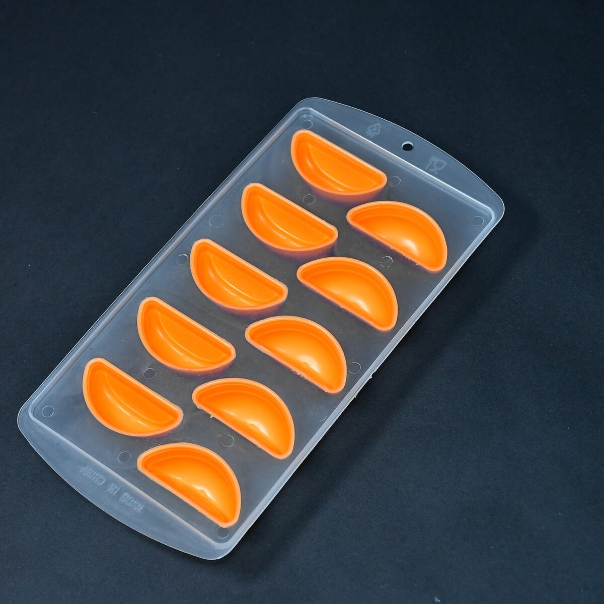 Mix design Ice Trays for Freezer with Easy to Release Flexible Silicone shape ice cavity. - Image 6