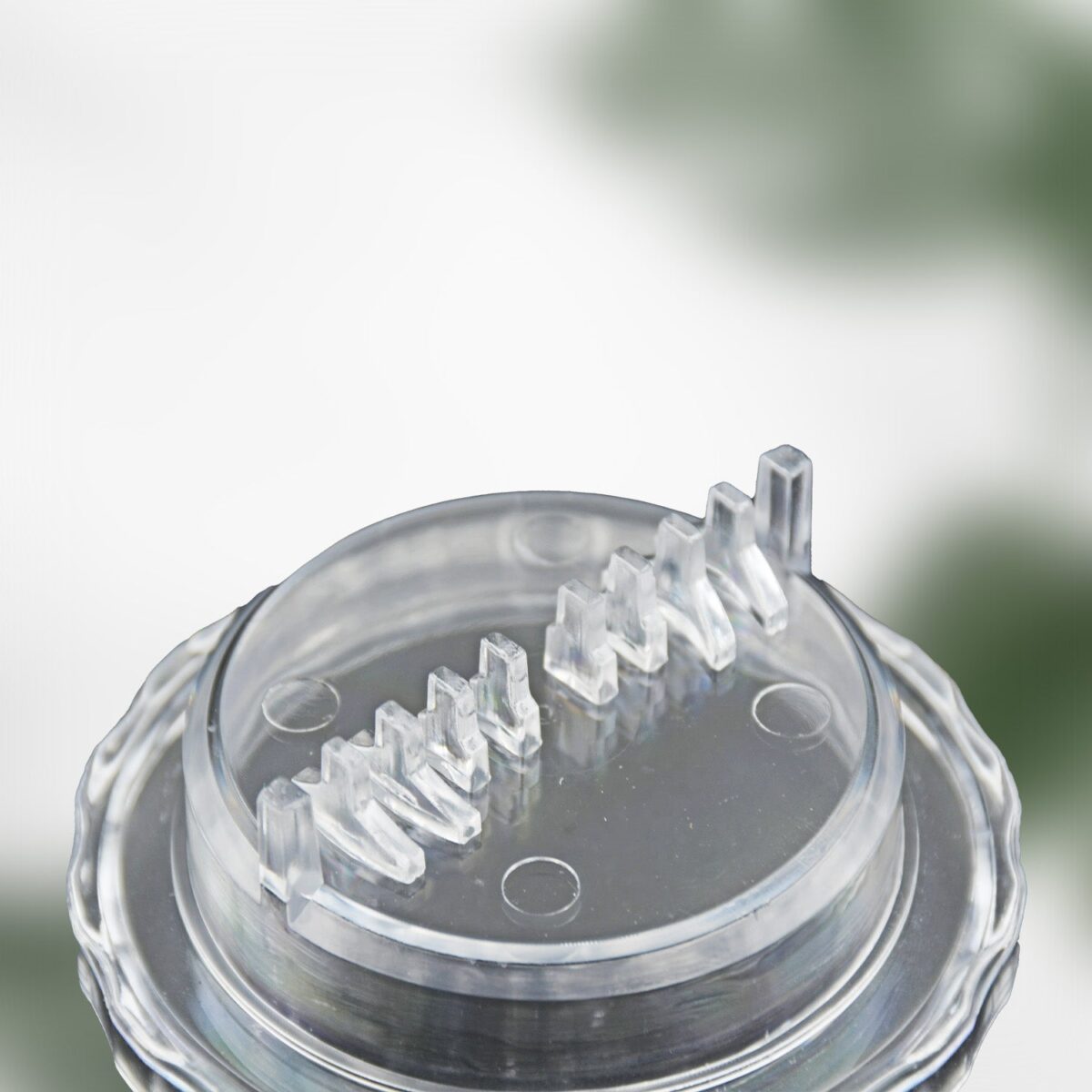 Multi-use Transparent Garlic Press Cutter Mincer Grinder Crusher, Manual Plastic Garlic Press Peeler Crusher Masher Twist Kitchen Useful Tool Garlic Room Kitchen Tool - Image 5