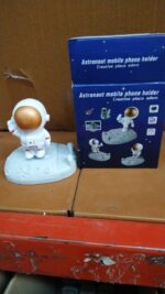 Mobile Holder Astronaut Phone Stand Planet Creative Fun 3D Design (1 Pc / Mix Design) - Image 9