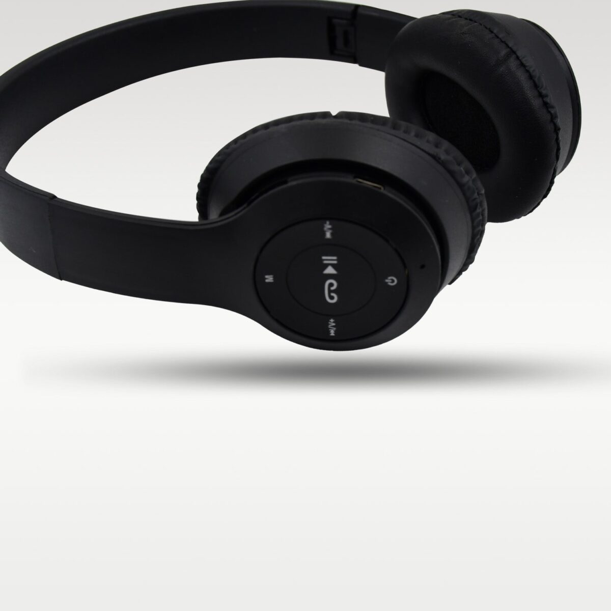 Foldable Wireless Headphone with Calling Function (1 Pc) - Image 7