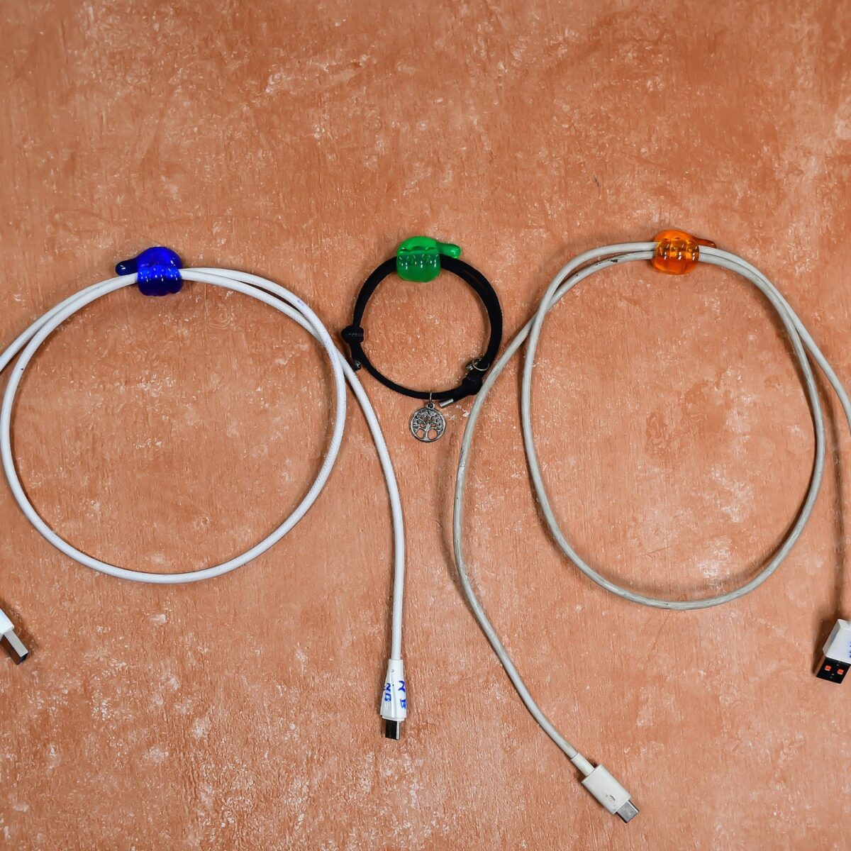 10pc Multi functional Hand Shape Wall Clip Hanger Keys Cable Holder (Moq -4pc) - Image 5