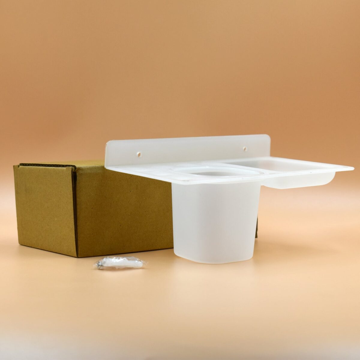 3 in 1 Plastic Soap Dish and plastic soap dish tray used in bathroom and kitchen purposes. - Image 1