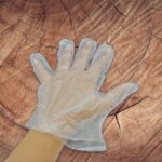 Large Disposable Gloves (100 Pcs): Clear Plastic, Multipurpose - Image 4