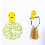 Plastic Self-Adhesive Smiley Face Hooks, 1 Kg Load Capacity (6pcs) - Image 6